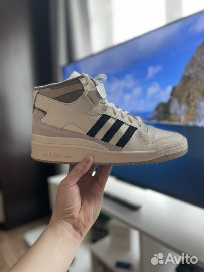 Кроссовки Adidas