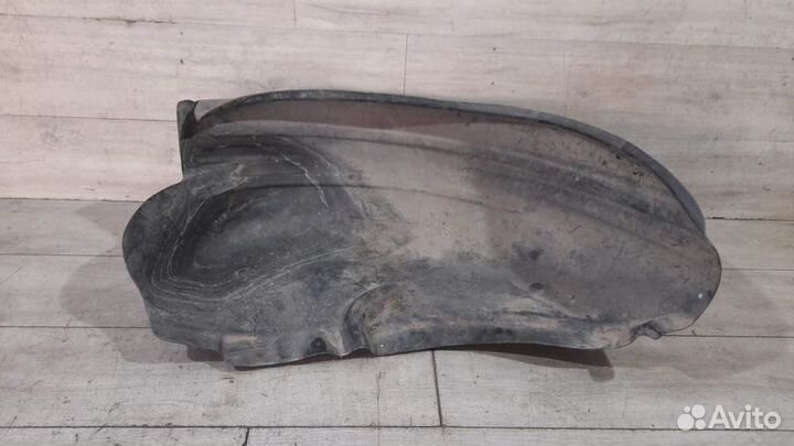 Подкрылок задний правый Toyota Rav 4 Ca 40