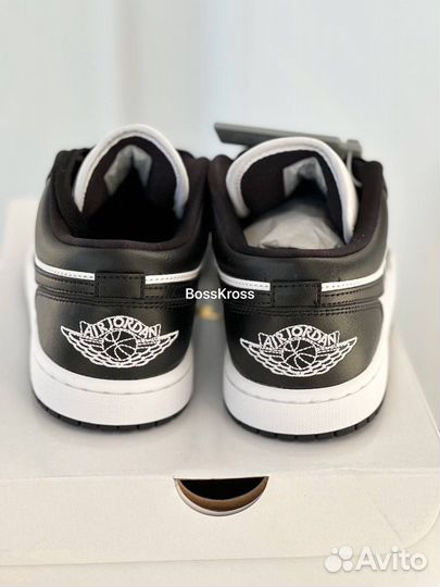 Jordan 1 low panda