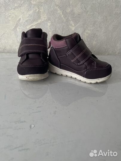 Ботинки демисезонные для девочки 23 размер