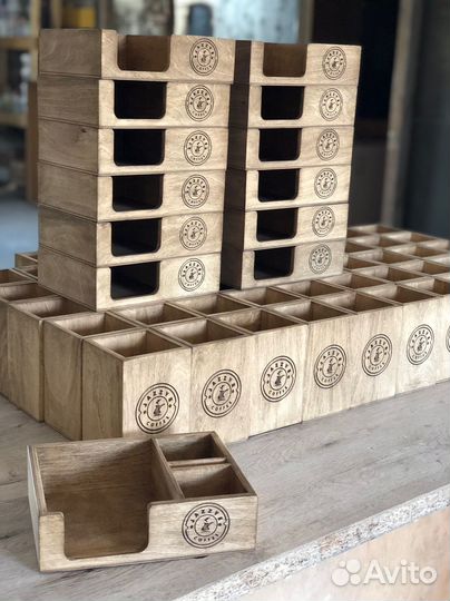 Салфетница, доска, сервировка