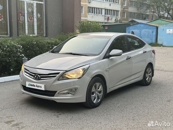 Hyundai Solaris 1.4 AT, 2015, 275 000 км