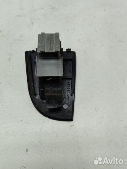 Кнопка стеклоподъемника передняя правая Audi A6