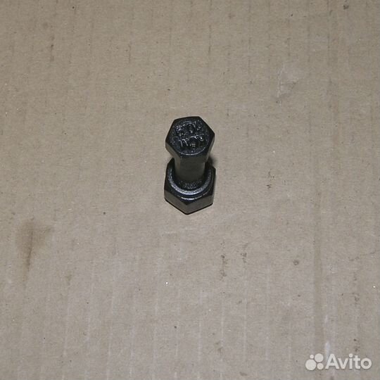 Болт М10*1*40 (10,9 S14) карданного вала с га (см)