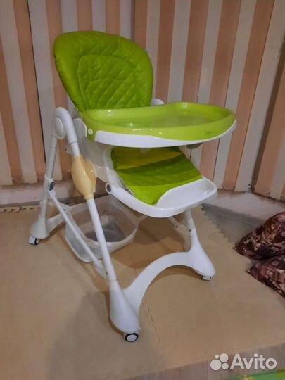 Стульчик для кормления nuovita