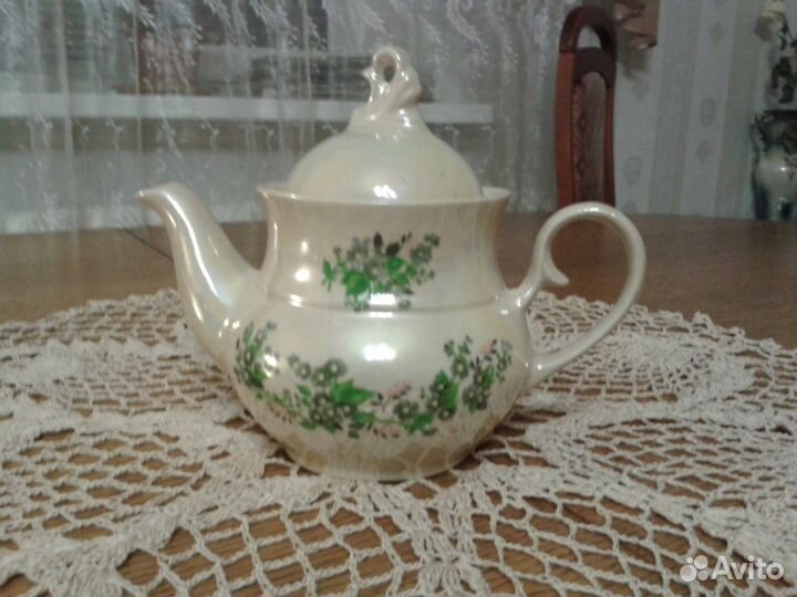 Новый перламутровый чайный сервиз