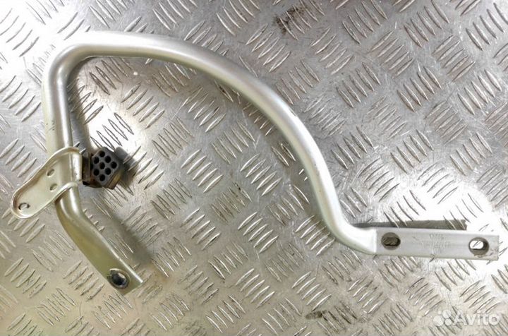 Петля крышки багажника правая Opel Vectra B