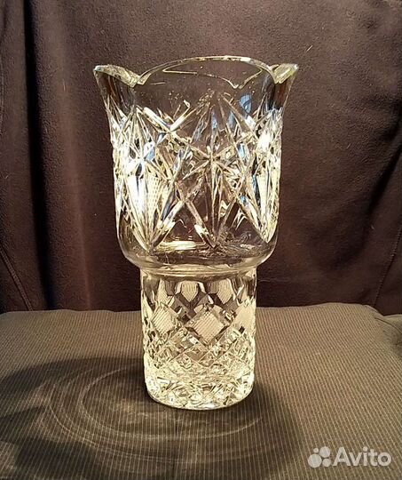 Хрустальные вазы, бокалы, рюмки, кружки
