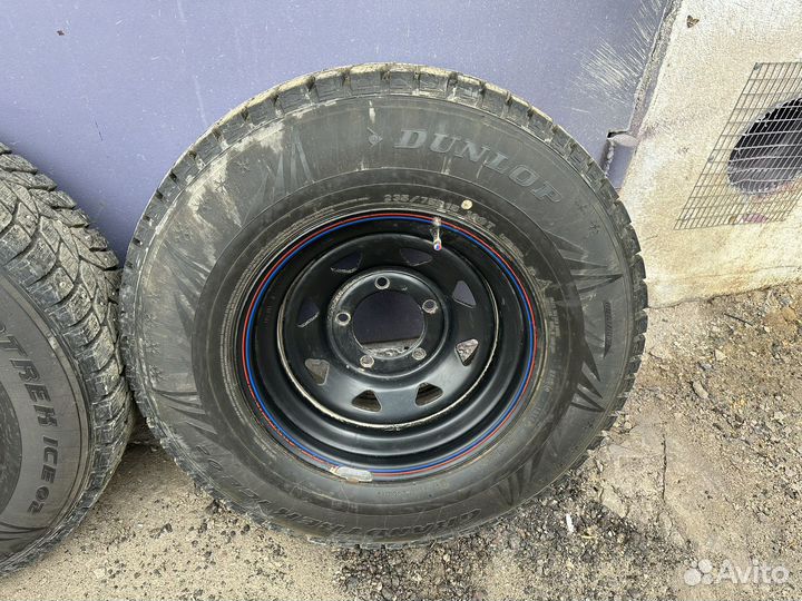 Dunlop Grandtrek Ice 02 235/75 R15