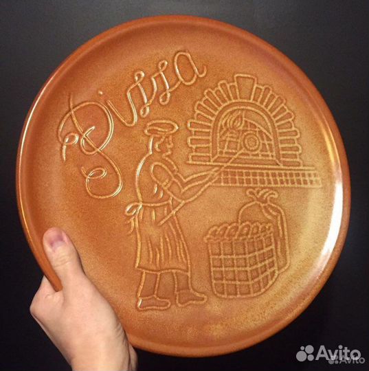 Декоративные тарелки и блюда