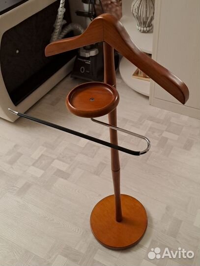 Вешалка напольная