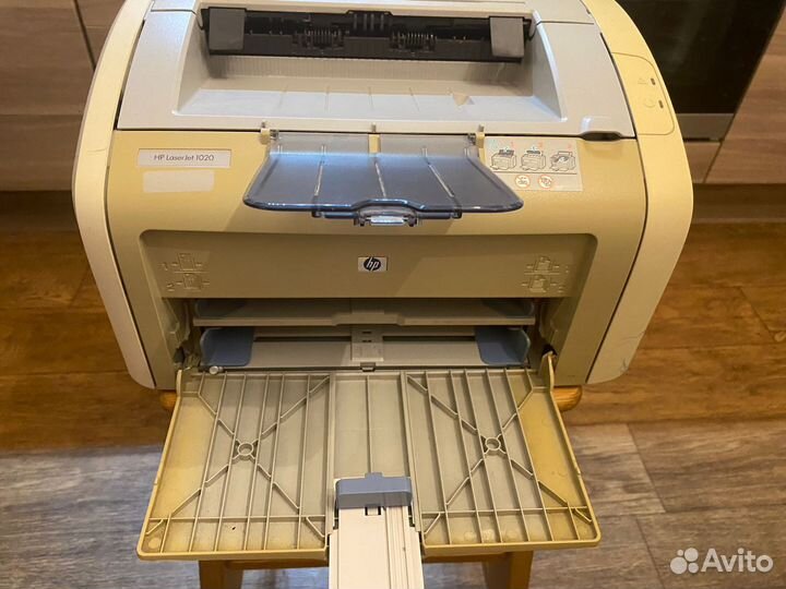 Лазерный принтер HP LaserJet 1020 (черно-белый)