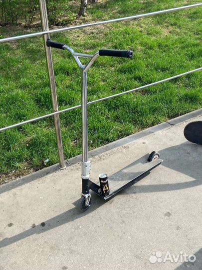 Трюковой самокат