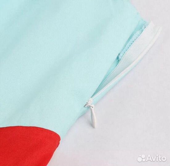 Яркое платье