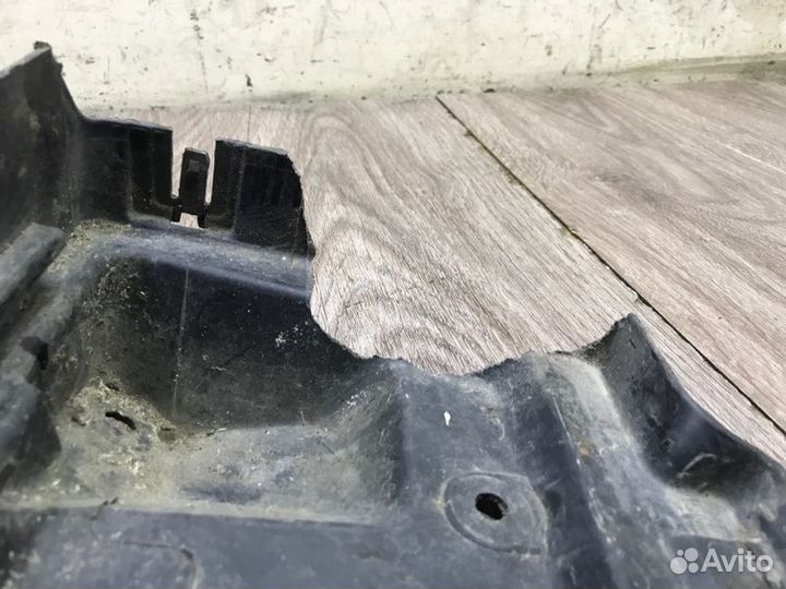 Полка аккумулятора Opel Astra H