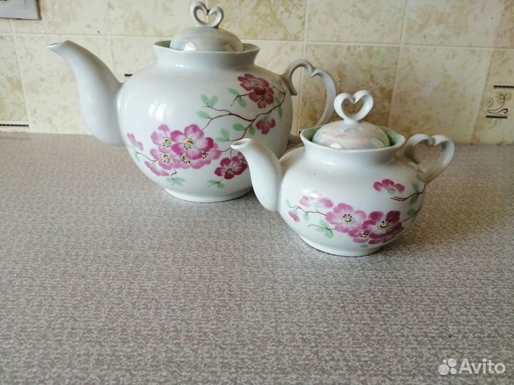 Чайники фарфоровые