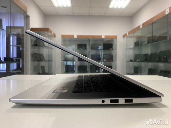 Ноутбук Huawei MateBook D15 2022 года
