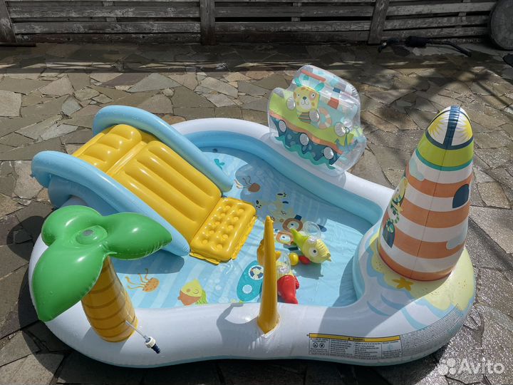 Детский надувной бассейн с горкой