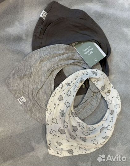 Слюнявчики hm новые