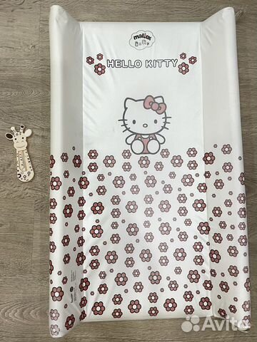 Пеленальная доска и градусник для воды