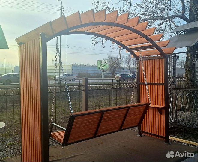 Качели с бруском