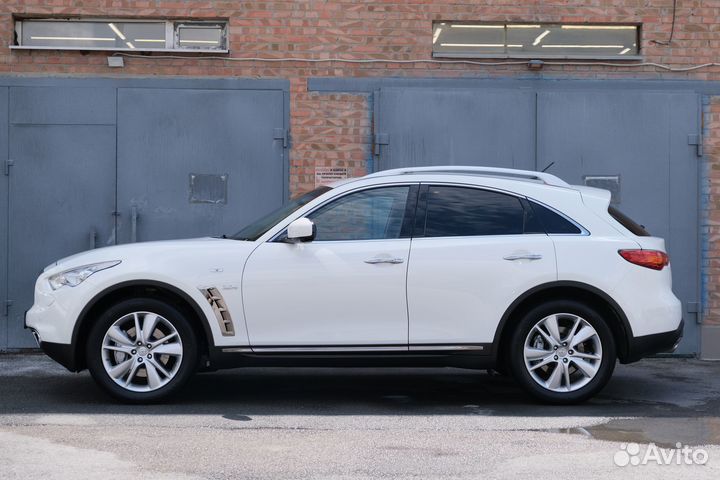 Infiniti QX70 3.0 AT, 2015, 55 600 км