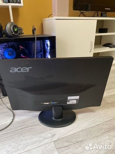 Монитор 1920*1080 Acer S220hql