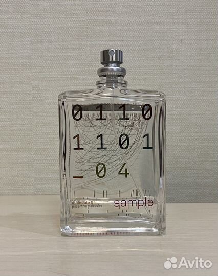 Escentric Molecules Molecule 04 остаток во флаконе