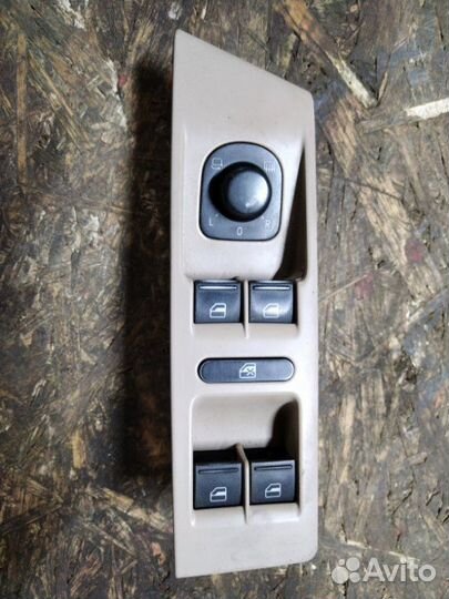 Блок управления стеклоподъемниками Volkswagen