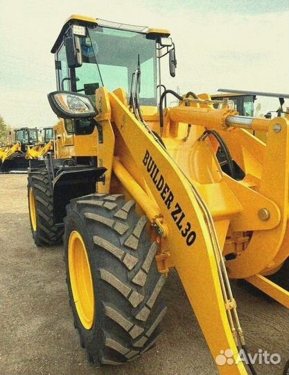 Фронтальный погрузчик Builder ZL30, 2023
