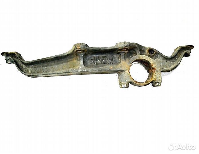 Кронштейн пневмобаллона ведущего моста, правый mer