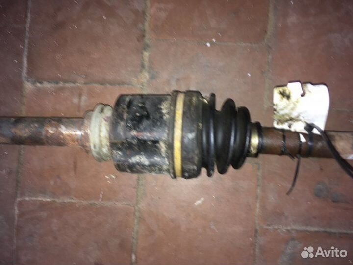 Вал приводной (Полуось) передний правый Mitsubishi