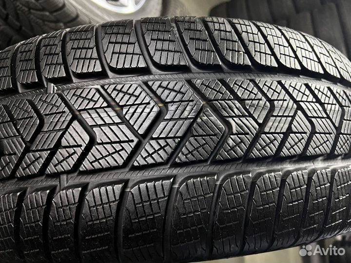 Pirelli Scorpion Ice&Snow 255/45 R20
