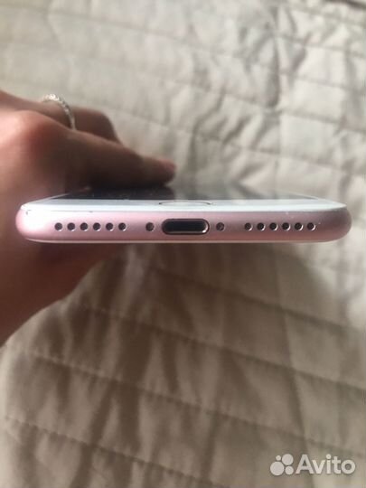 Телефон iPhone 7 32гб