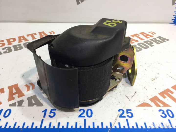 Мерседес E-Класс Ремень безопасности задний Прав