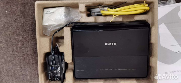 Роутер D-Link DSL-2740U