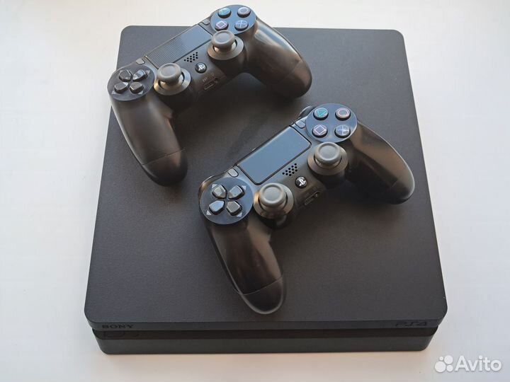 Sony PS4 Slim 1TB + 2Джойстика + GTA 5