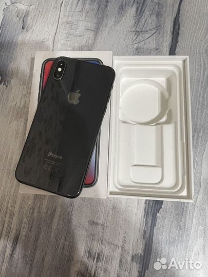 iPhone X, 256 ГБ
