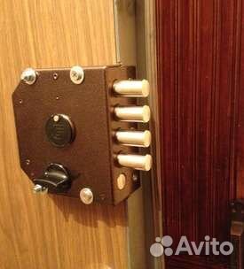 Замена замков входной двери Вскрытие дверей 24/7