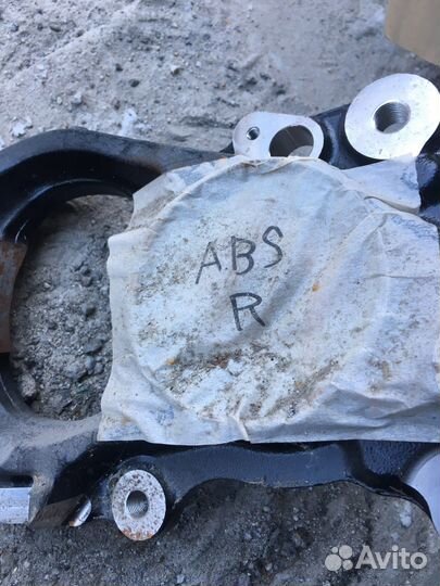 Цапфа, поворотный кулак на ленд круизер 100