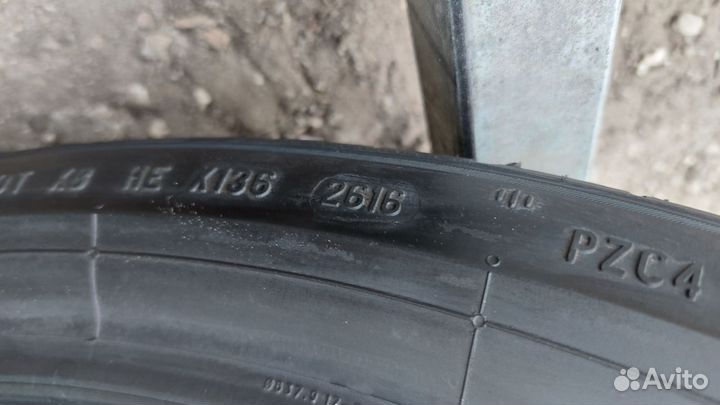 Pirelli P Zero Corsa 355/25 R21