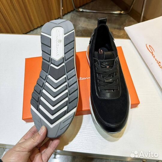 Легкие кроссовки Santoni для весны