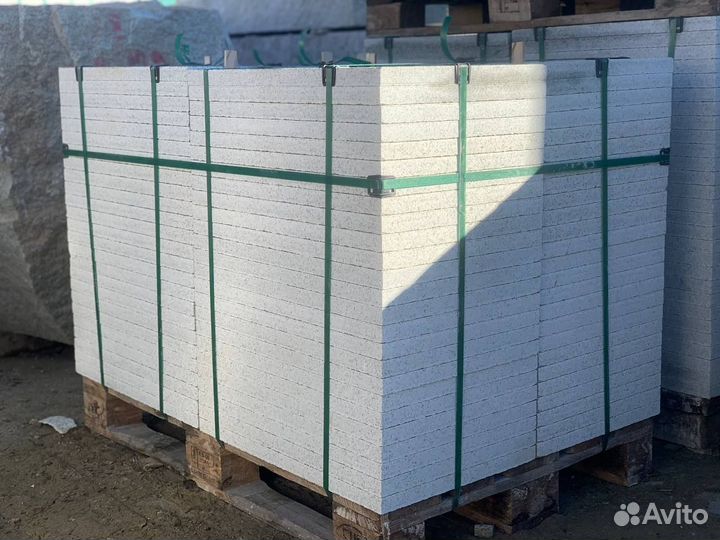 Гранитная плита Мансуровская оптом от 100м2