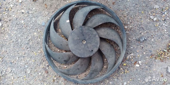 Крыльчатка вентилятора citroen C5 2.0HDI 2002гв