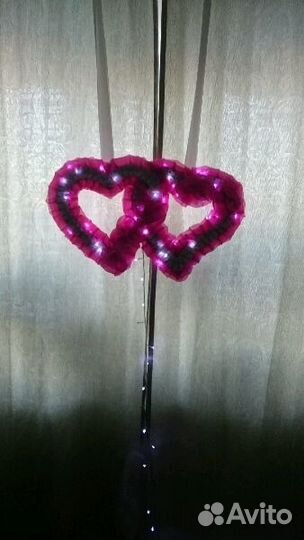 Свадебное украшение два сердца с гирлянда