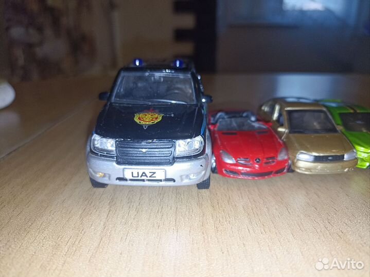 Hot wheels машинки