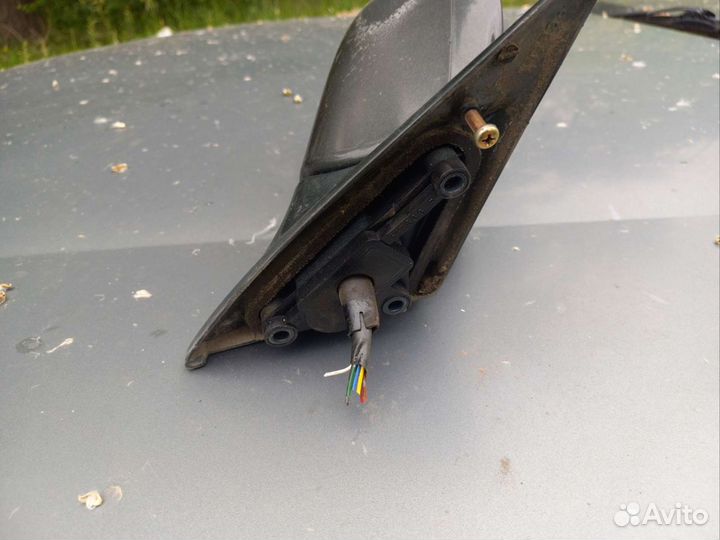 Зеркало правое Toyota Crown S140