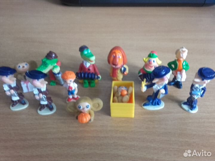 Киндер игрушки серии 