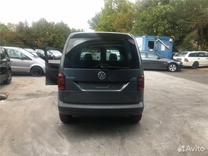 Разбор на запчасти Volkswagen Caddy 2015