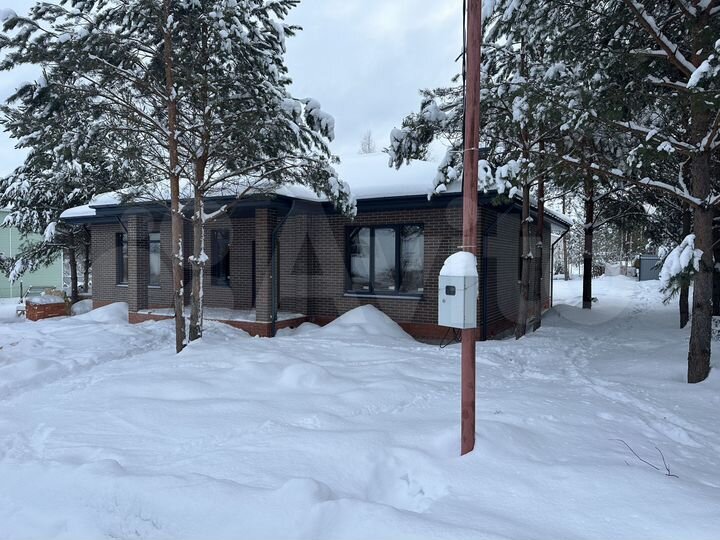 Коттедж 130 м² на участке 6 сот.